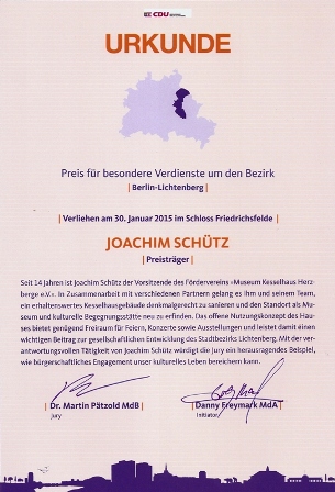 Preis für besondere Verdienste um den Bezirk an Joachim Schütz - die Urkunde